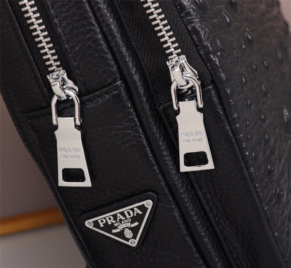 【PRADA 公式 旗艦店】プラダ 胸ポケット当日出荷 好評に付き再入荷！34*17*6CM