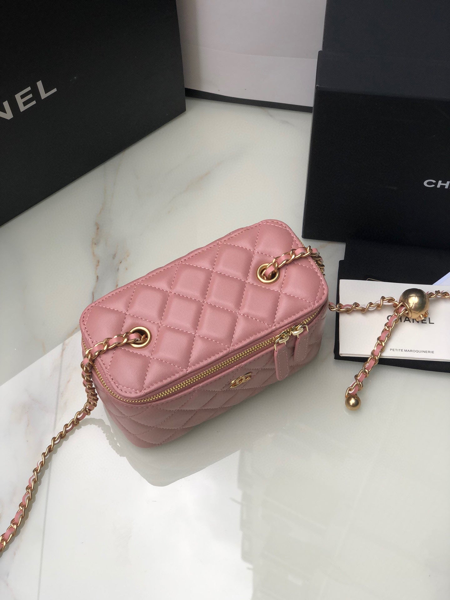 Chanel Classic Vanity 22C Bag with Chain AP2303