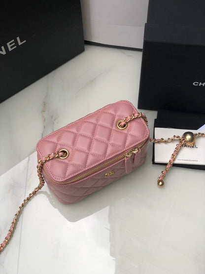 Chanel Classic Vanity 22C Bag with Chain AP2303