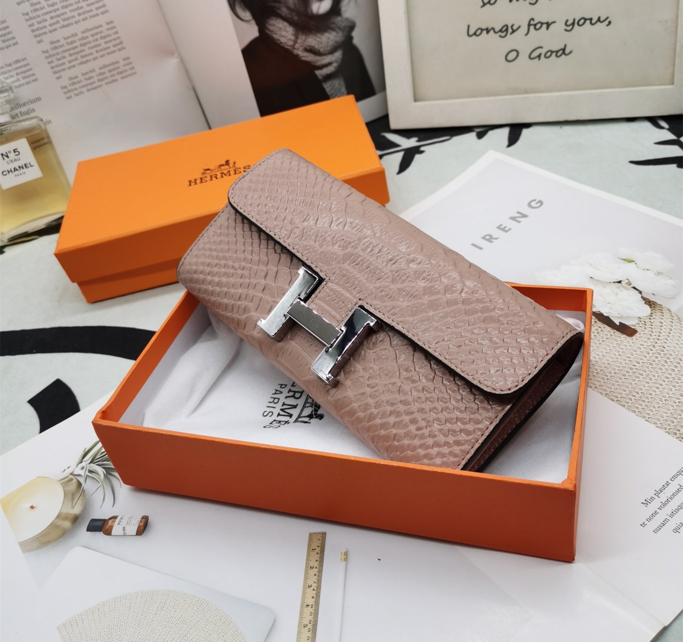 Hermès 8111財布
