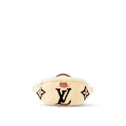 【もこもこ感で冬にぴったり♪】Louis Vuitton★バムバッグ M23715