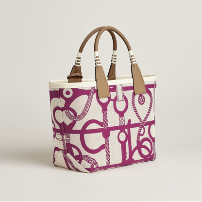 【鮮やかなカラーでフェミニン♡】HERMES Steeple 25バッグ