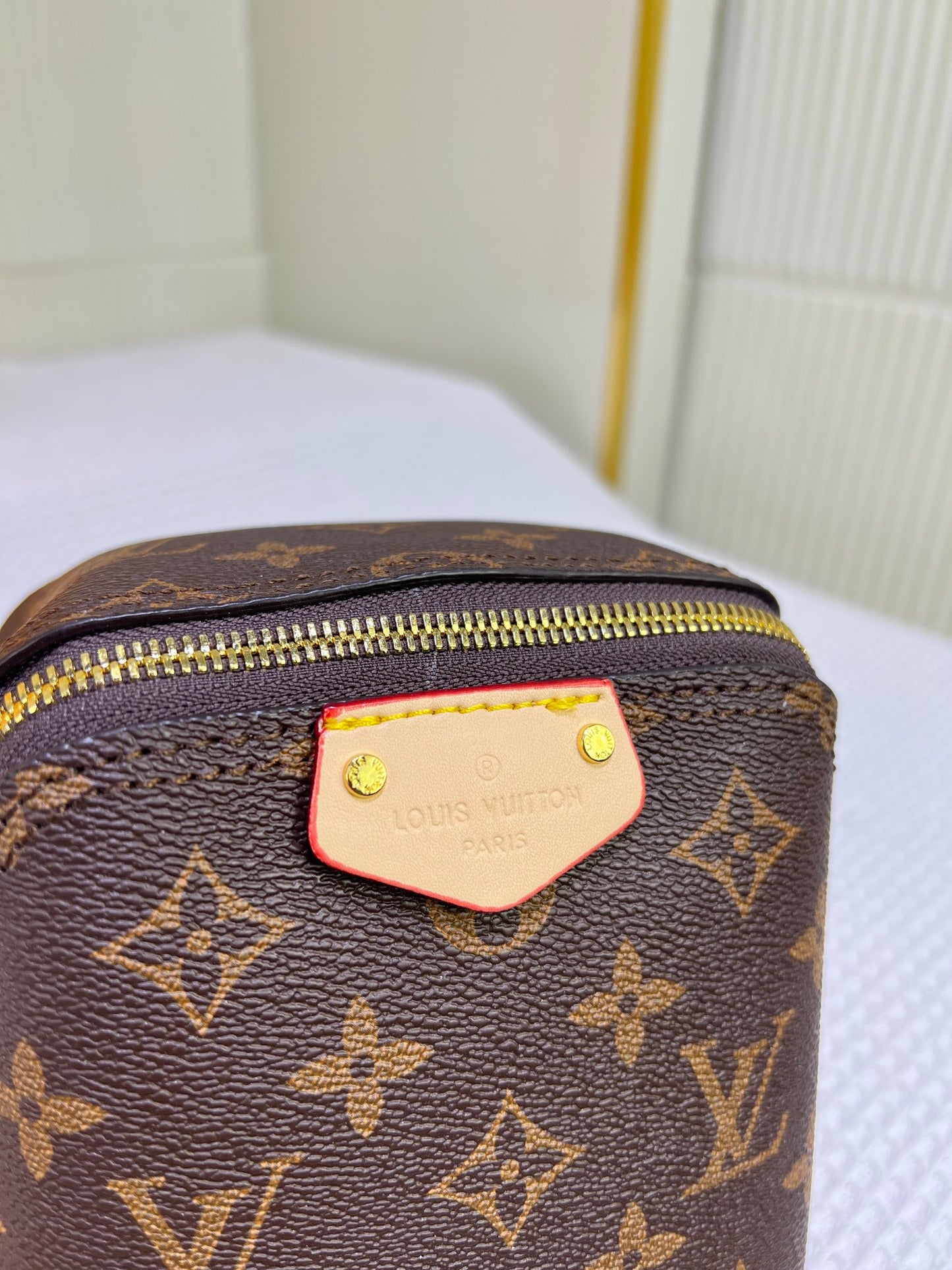 Louis Vuitton 春夏コレクションの Just In Case ハンドバッグ