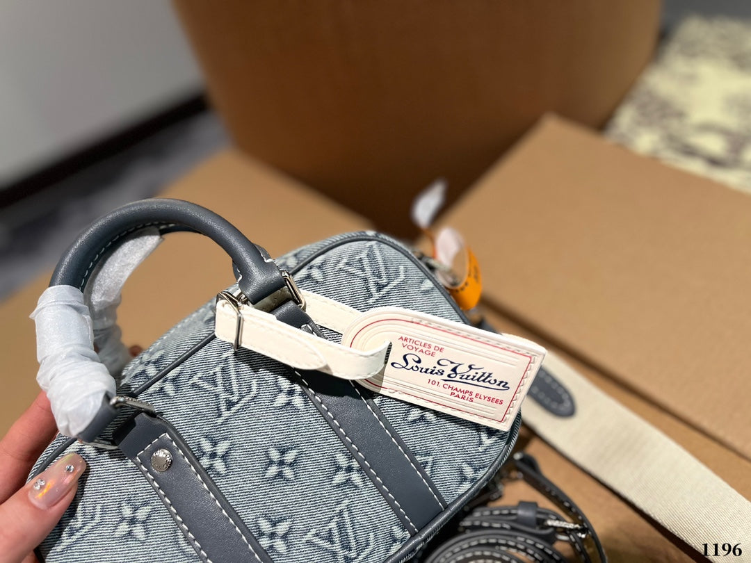 LouisVuitton デニムバッグ