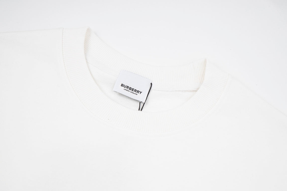 【 Burberry 旗艦店】ご好評に付き再入荷！！