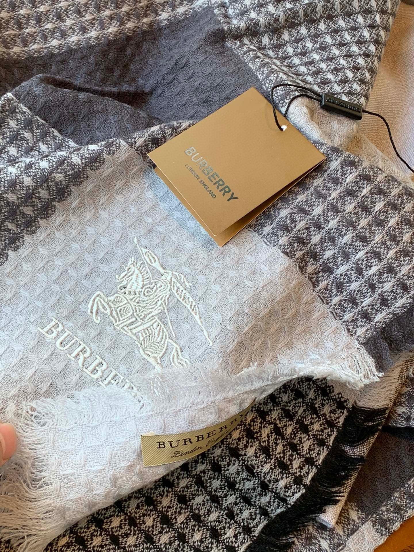 【BURBERRY バーバリー】スカーフ210*80CM 241108