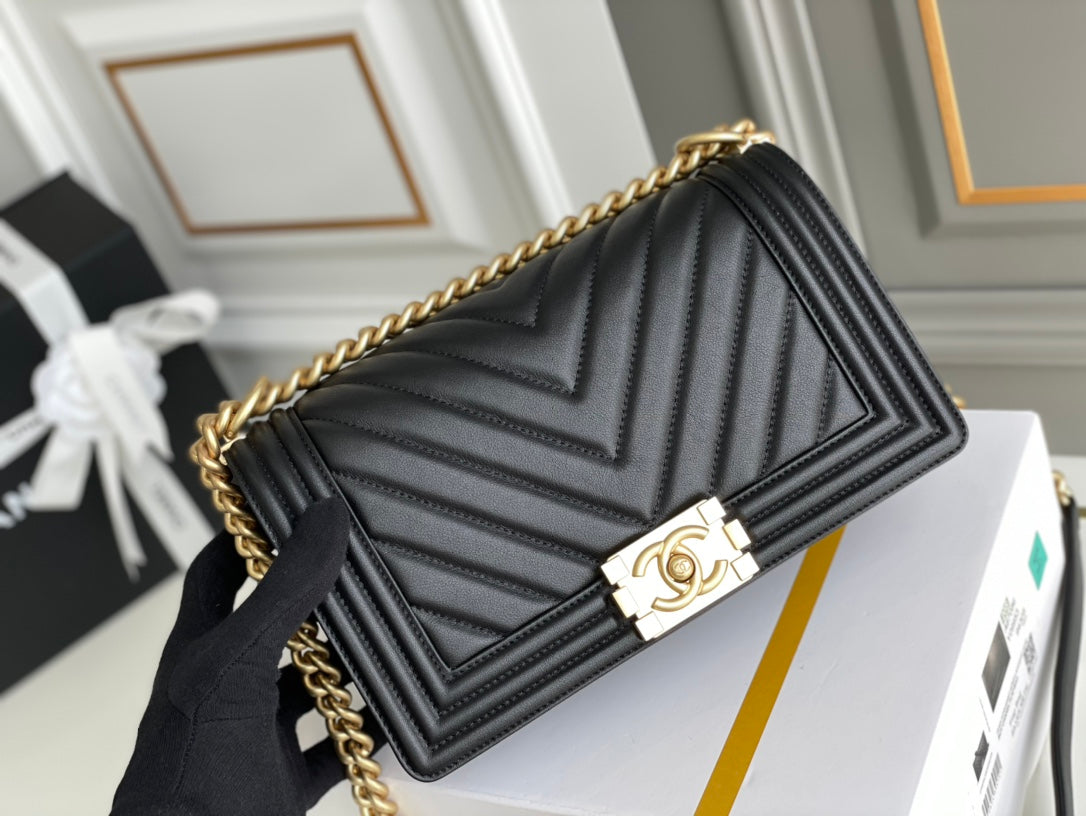 BOY CHANEL SHOULDER BAG