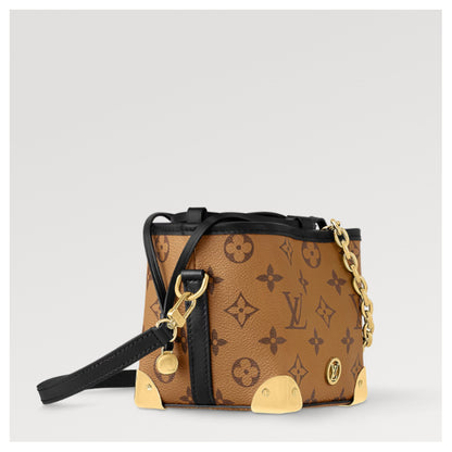 《シックでモダン！》Louis Vuitton　ノエ パース・LV チャーム M82885