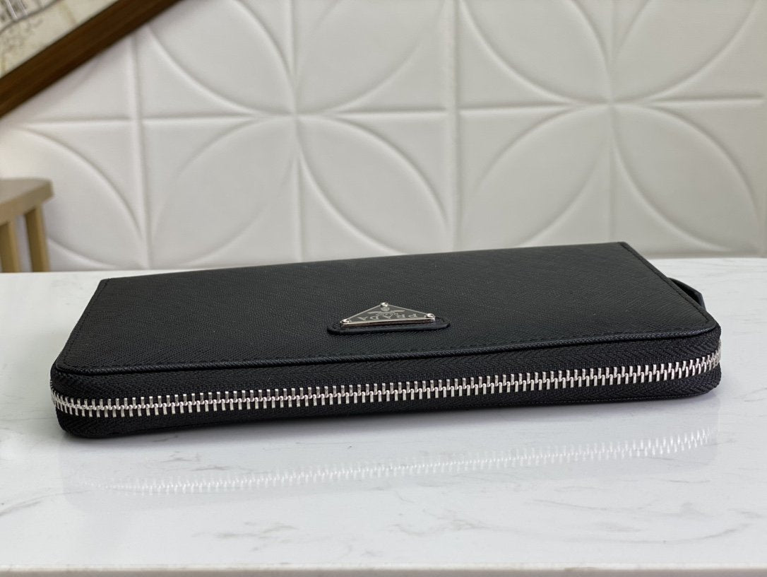 PRADA(プラダ) 財布 21x12cm