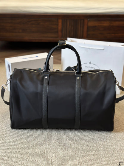 ★PRADA★プラダのトラベルバッグ初披露