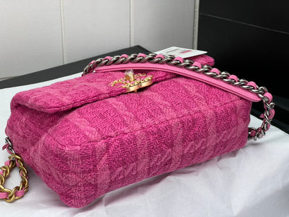 CHANEL 19 HANDBAG AS1161