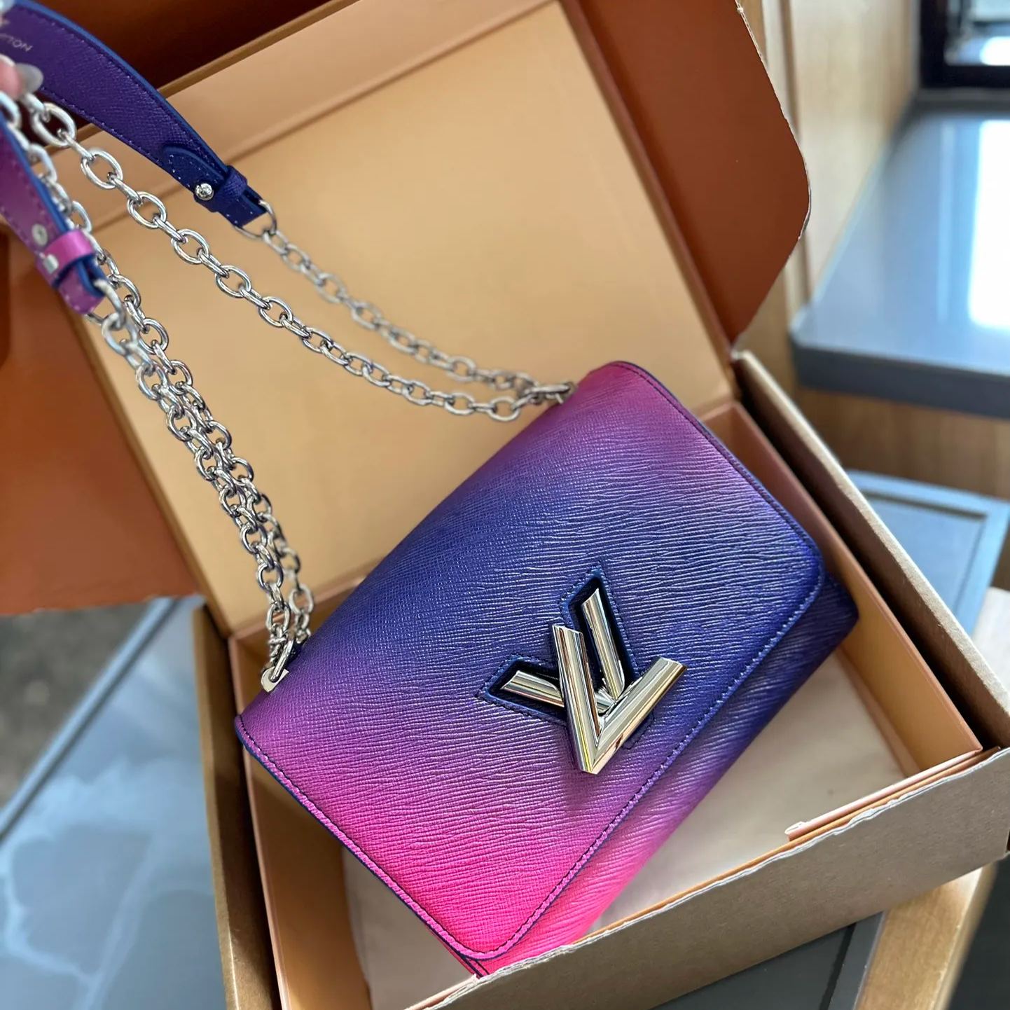 Louis Vuitton 最新注目のツイストデニム