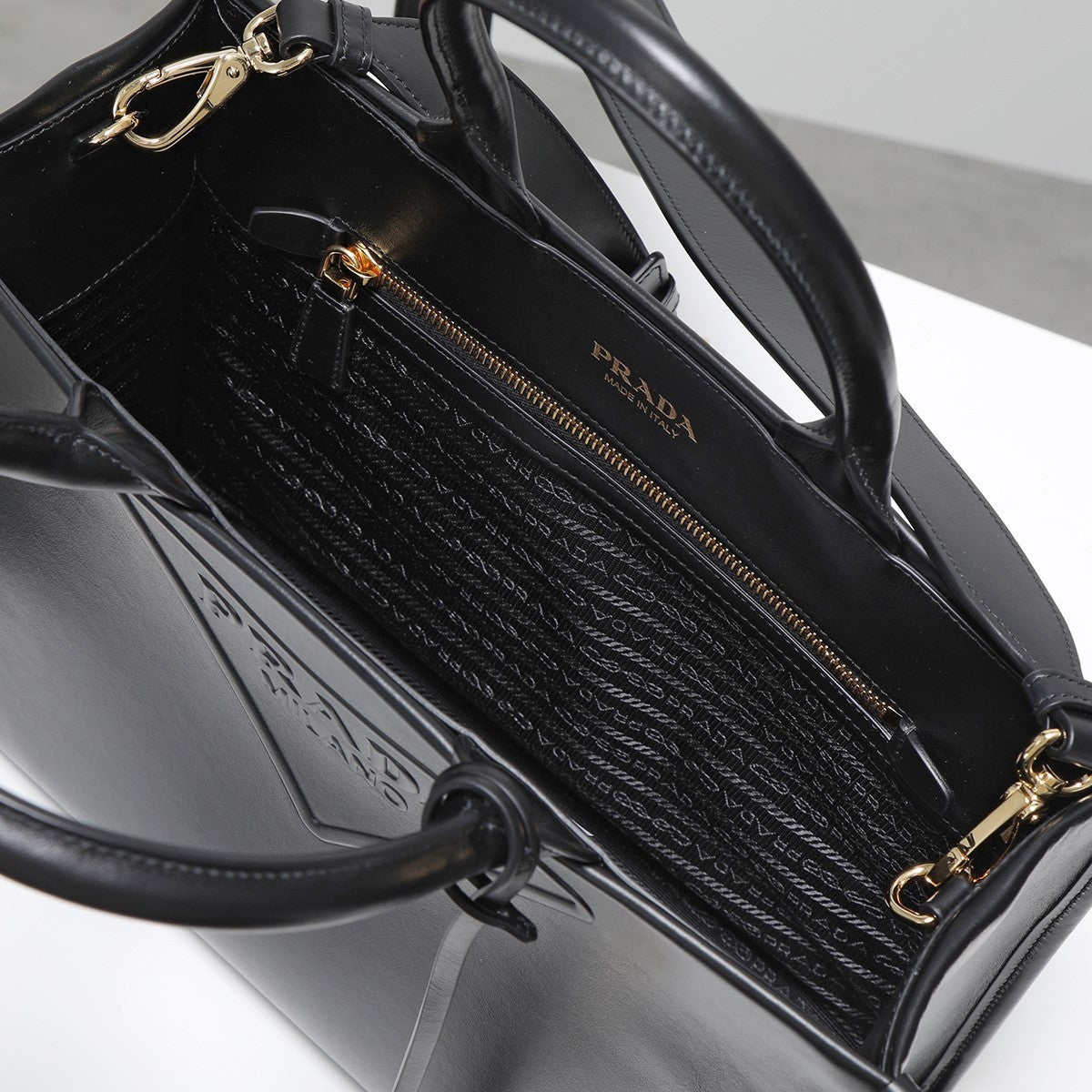 PRADA トートバッグ 1BA376 ASK エンボスロゴ SOFT CALF