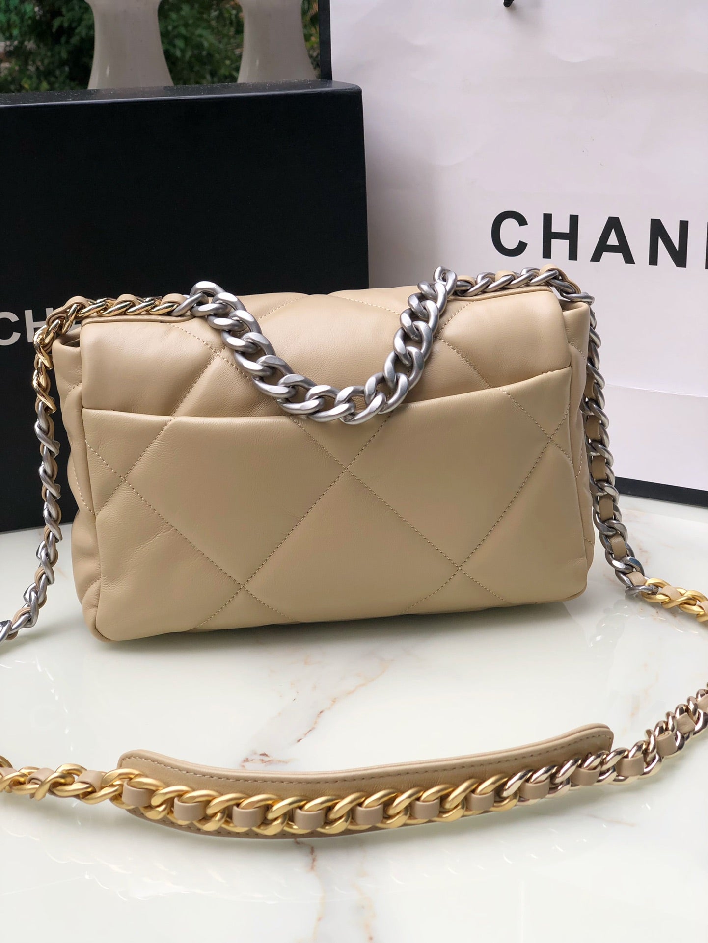 Chanel 19 small 1160