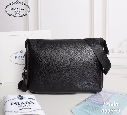 【PRADA 公式 旗艦店】プラダ 斜めがけバッグ 当日出荷 好評に付き再入荷！33*25*6CM
