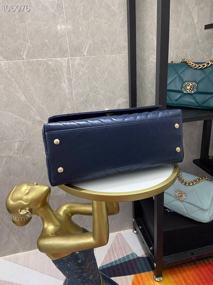 Chanel Cowhide handbag 92991