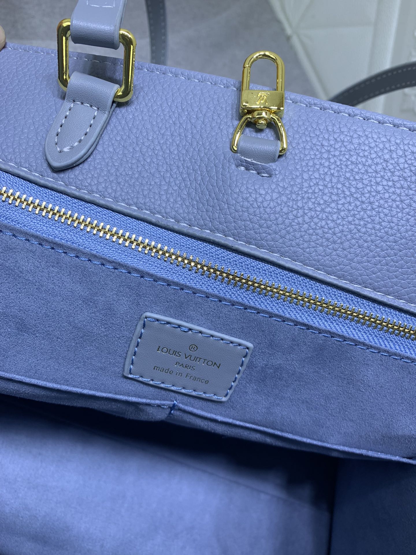 Louis Vuitton(ルイヴィトン) ONTHEGO ミディアム ハンドバッグ