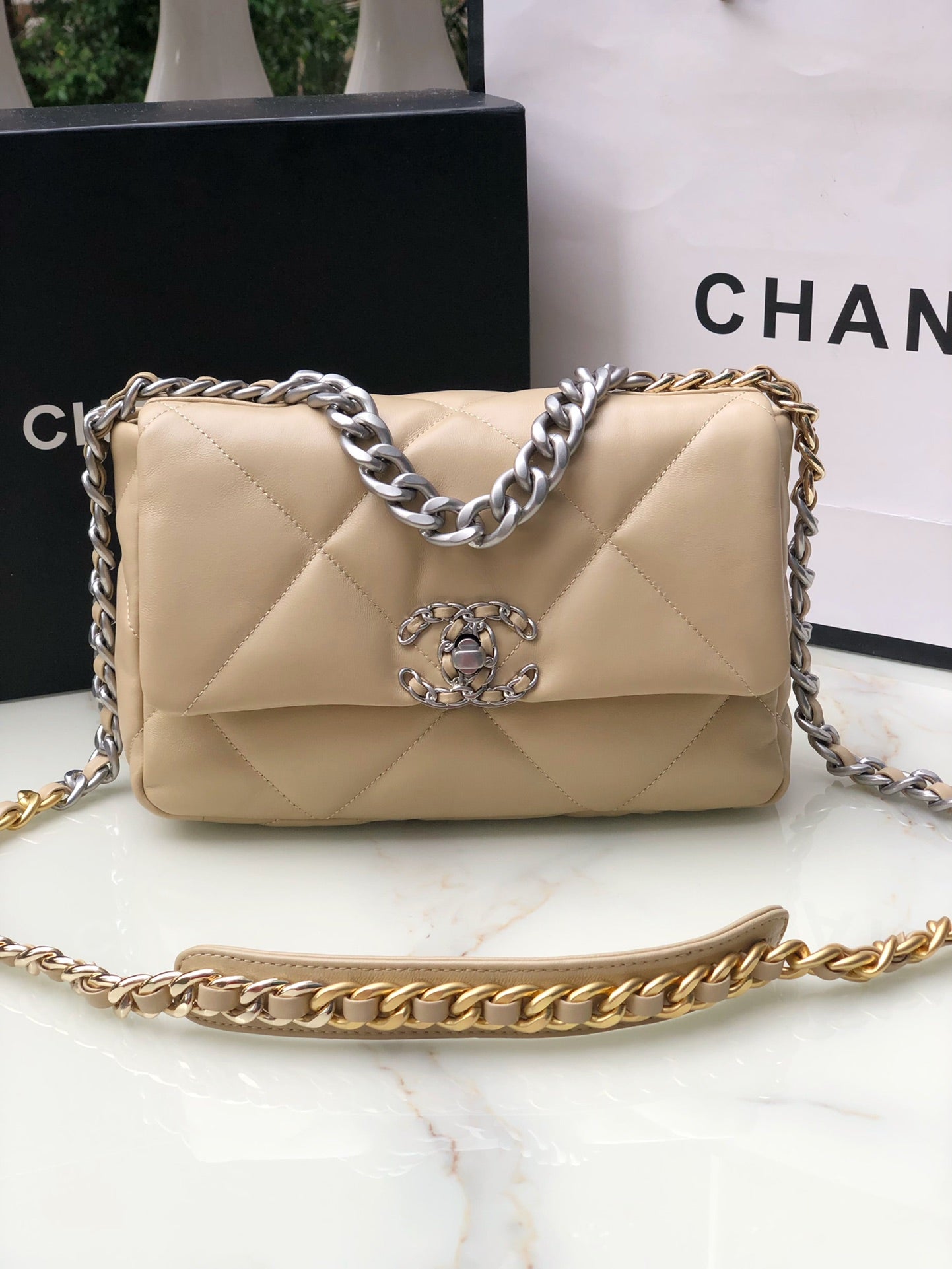 Chanel 19 small 1160