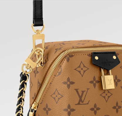 【レアな形が可愛い♪2色】Louis Vuitton ショルダーバッグ M47162 M47096