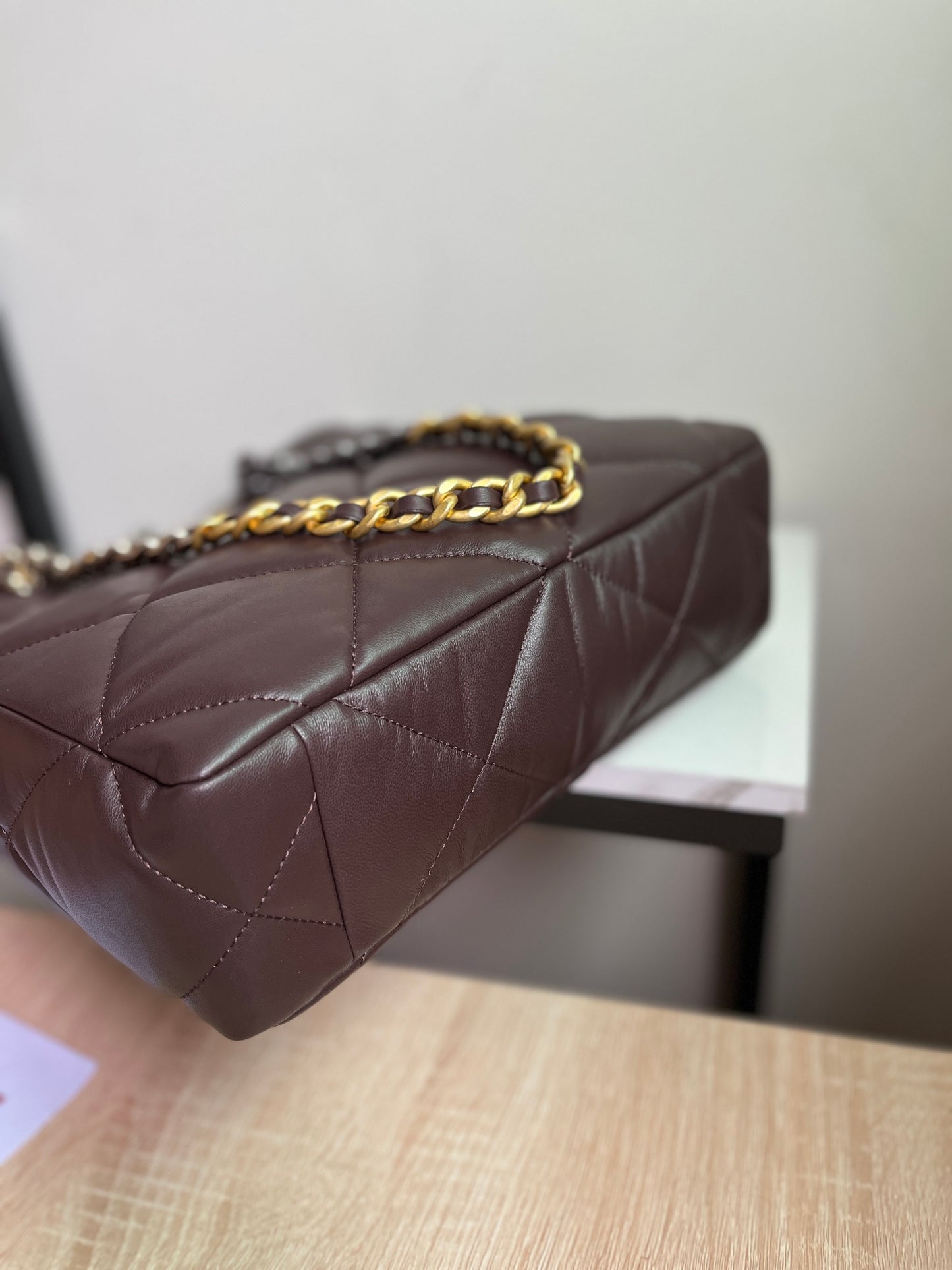 CHANEL 19 SHOPPING BAG 3519