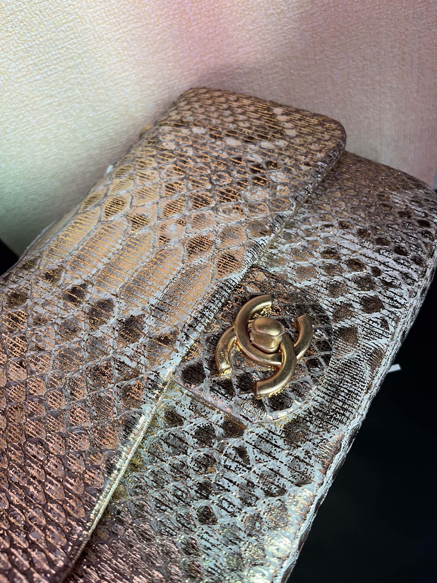 BOLSA CHANEL 2.55 PYTHON FLAP BAG AS3214