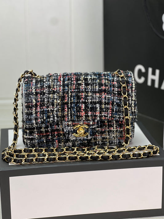 Chanel MINI CLASSIC FLAP BAG 1116