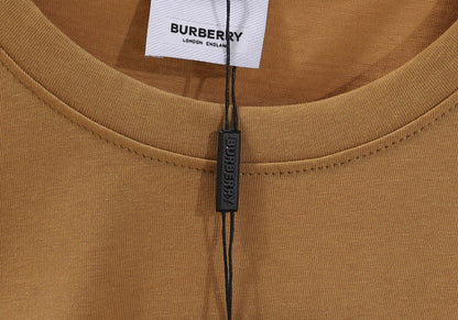 【Burberry】男女兼用、ご好評に付き再入荷！