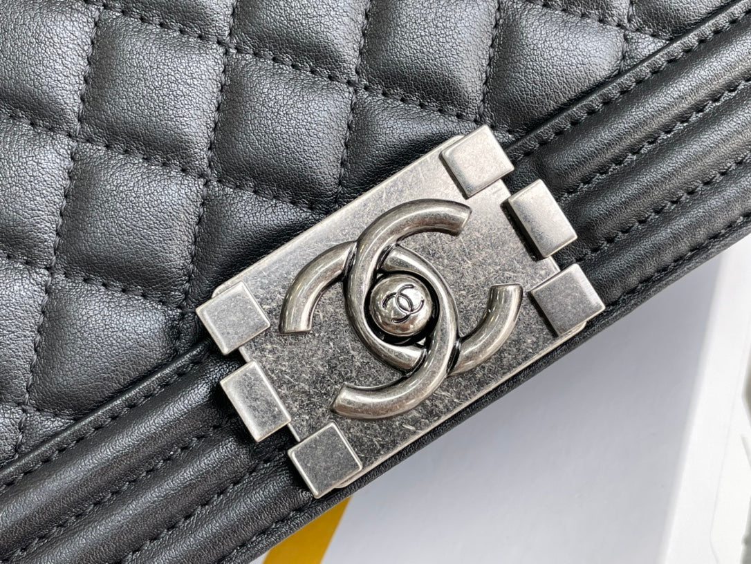 BOY CHANEL SHOULDER BAG