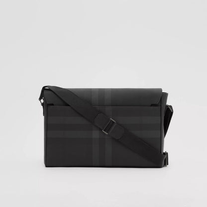 【BURBERRY】バーバリー チェック ラージ メッセンジャーバッグ