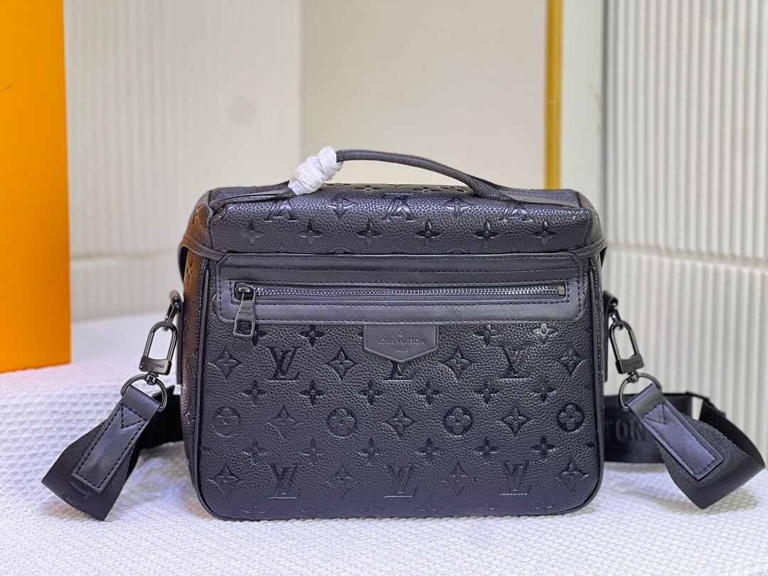 エレガント☆Louis Vuitton☆LV トレイル ショルダーバッグ M46972