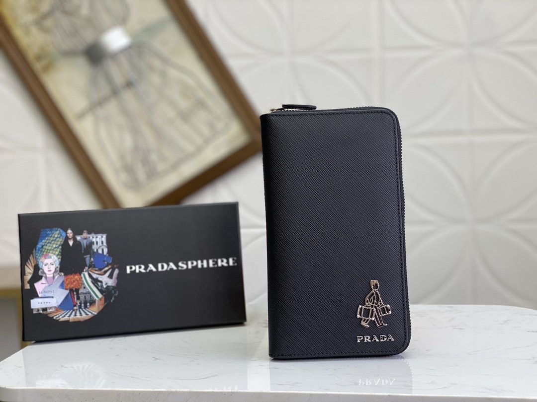 PRADA(プラダ) 財布 21x12cm