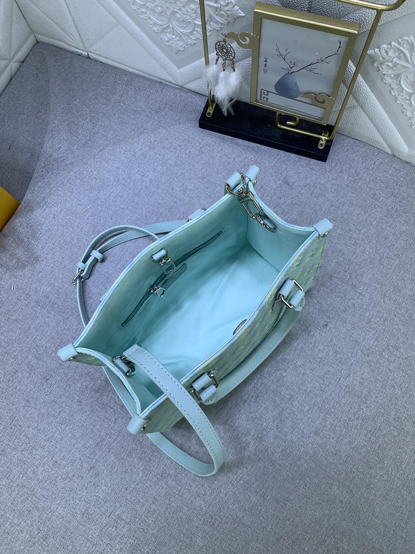 Louis Vuitton(ルイヴィトン) ONTHEGO バッグ 25x19cm