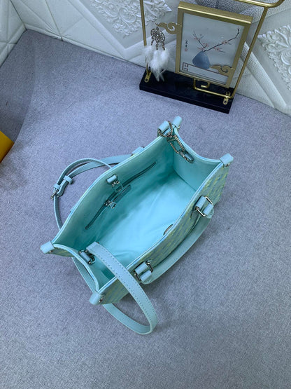 Louis Vuitton(ルイヴィトン) ONTHEGO バッグ 25x19cm