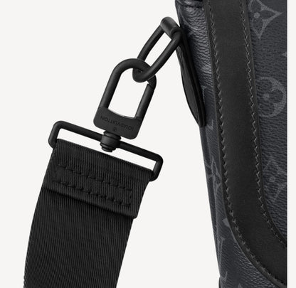 NEW IN◆ LV ショルダー メッセンジャー バッグ モノグラム 黒 M45911