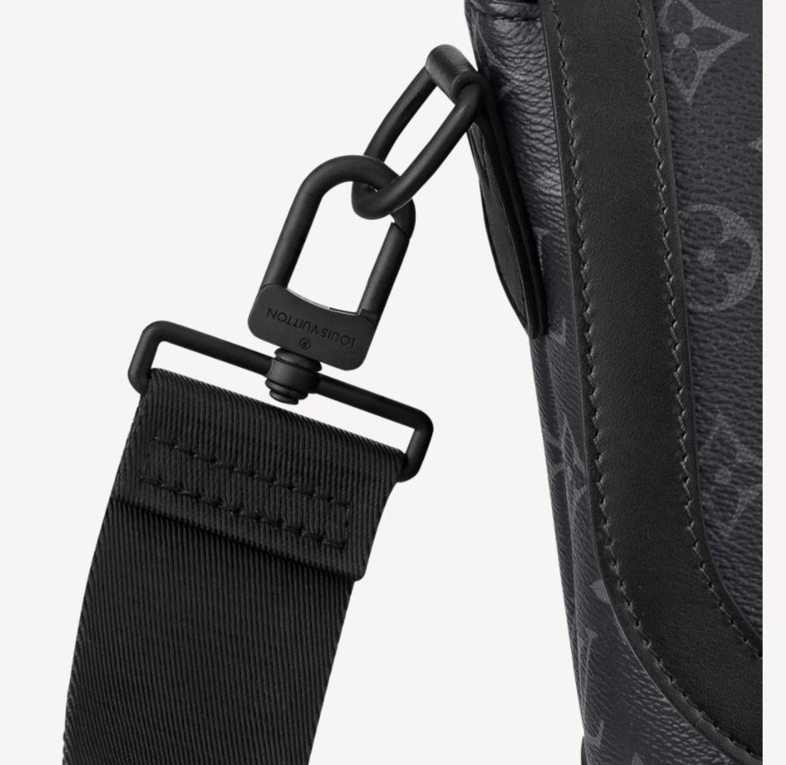 NEW IN◆ LV ショルダー メッセンジャー バッグ モノグラム 黒 M45911