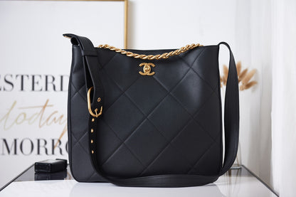 CHANEL SHOPPING BAG C-051