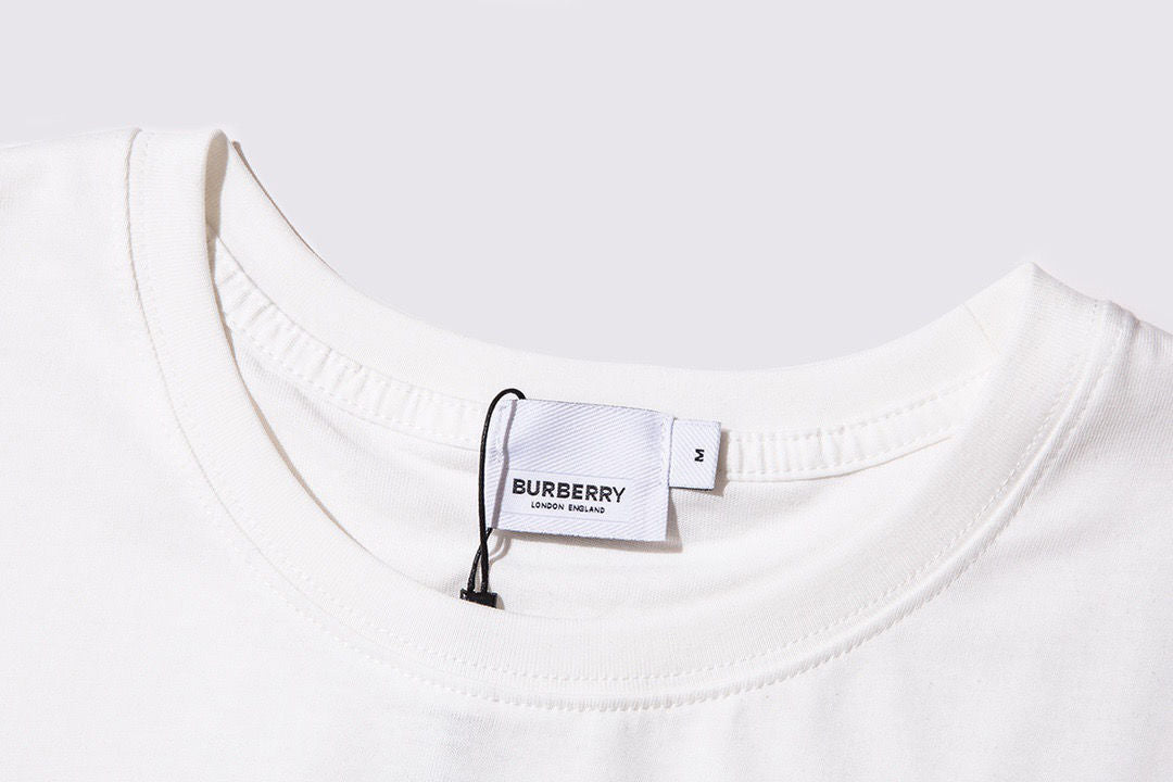 🔥2 つのうち 1 つが無料になります🔥🔥【BURBERRY】バーバリー男女兼用、ご好評に付き再入荷！