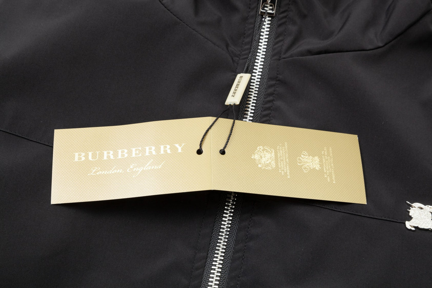 【BURBERRY】男女兼用 ご好評に付き再入荷！