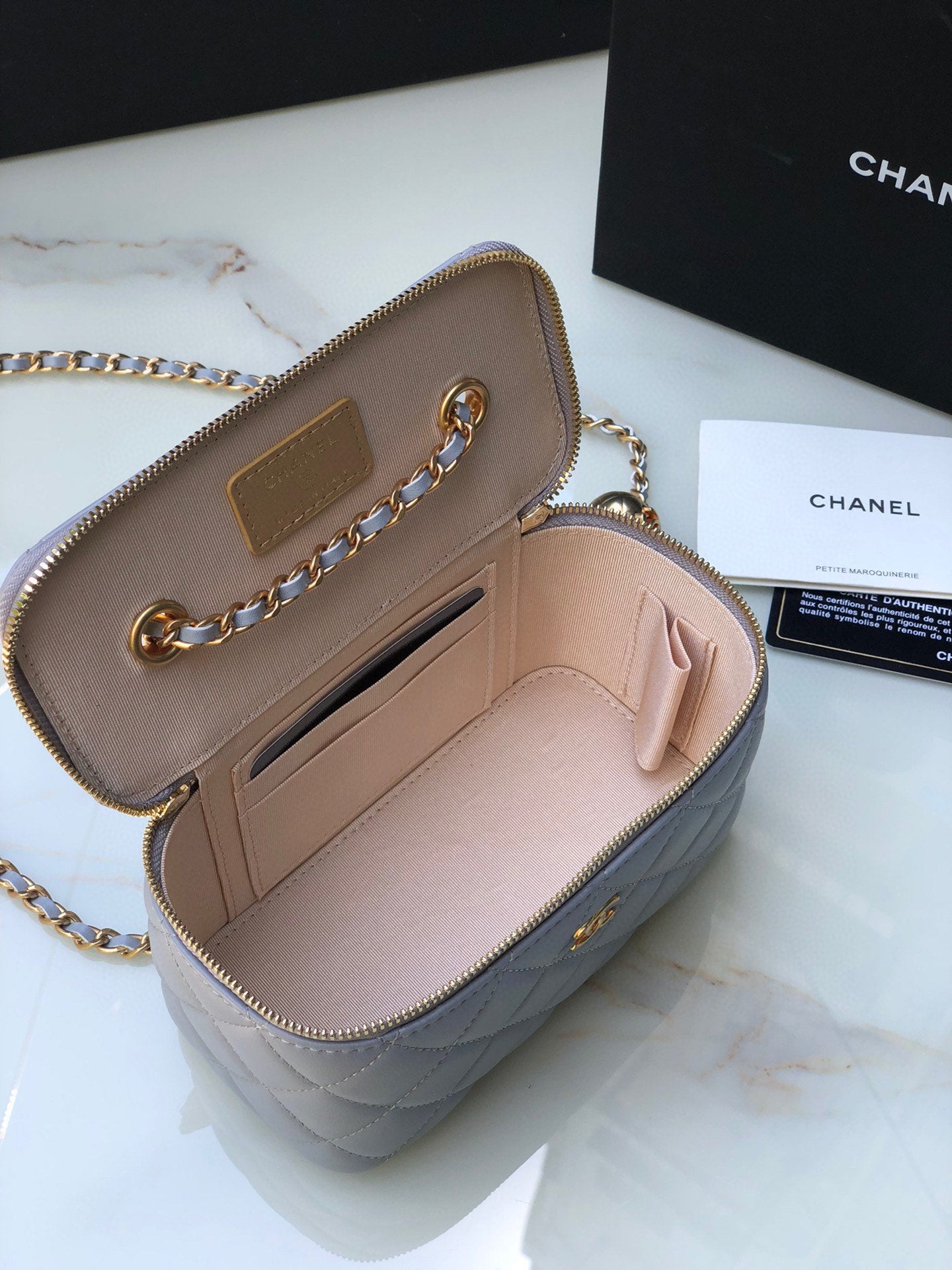 Chanel Classic Vanity 22C Bag with Chain AP2303