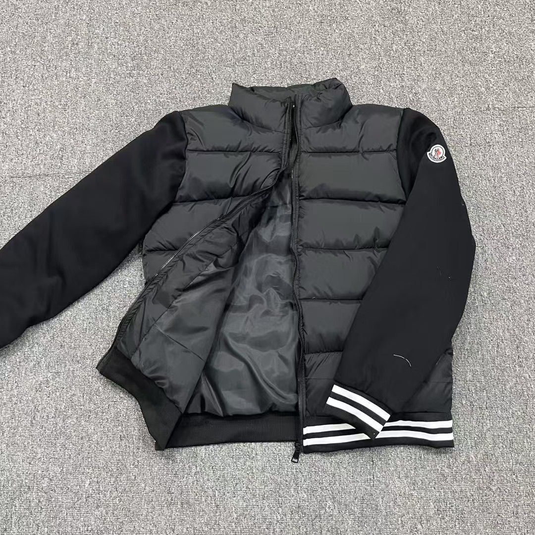 【MONCLER 公式旗艦店】（モンクレール）ニットのダウンジャケット