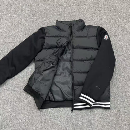 【MONCLER 公式旗艦店】（モンクレール）ニットのダウンジャケット