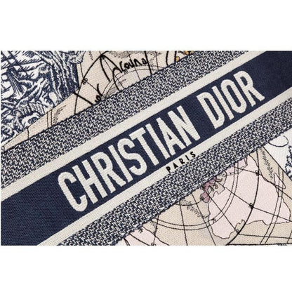 セレブ芸能人御用達・国内発* BOOK TOTE DIOR AROUND THE WORLD バッグ