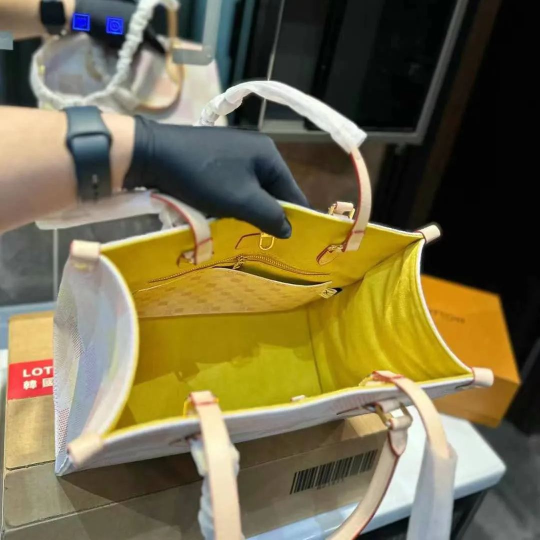 Louis Vuitton(ルイヴィトン) Lv 2024初春の新スタイル、新色オンザゴーマミーバッグ、新スタイルが登場、コスパの王様