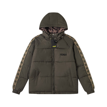 FENDI（フェンディ） ダウンジャケット、ご好評に付き再入荷！