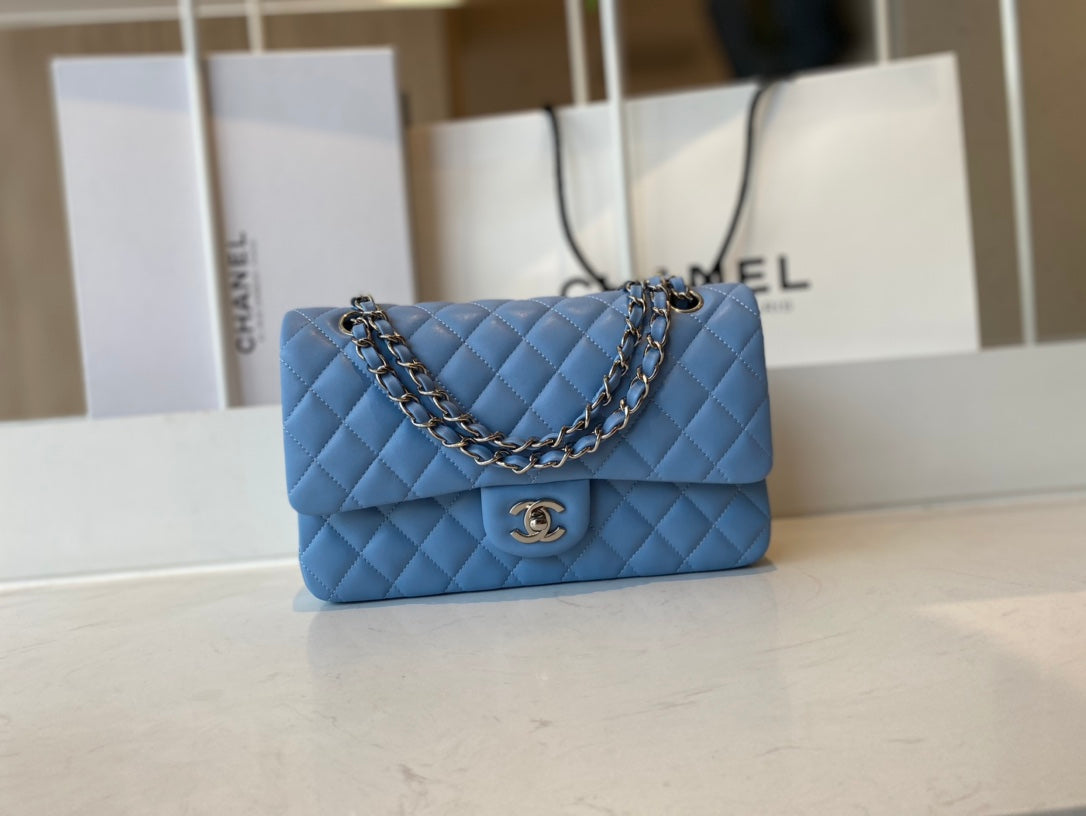 Chanel Flap Bag 1112