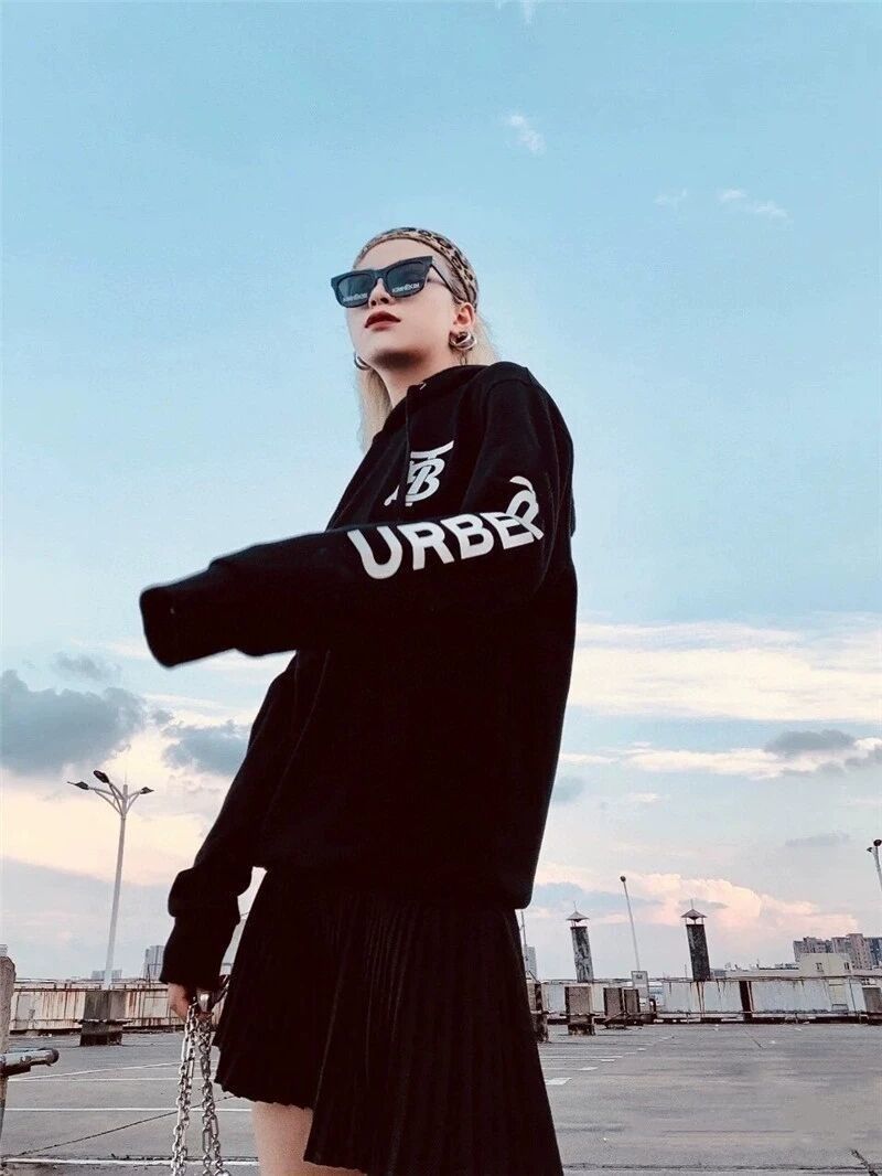 【BURBERRY】男女兼用 ご好評に付き再入荷！