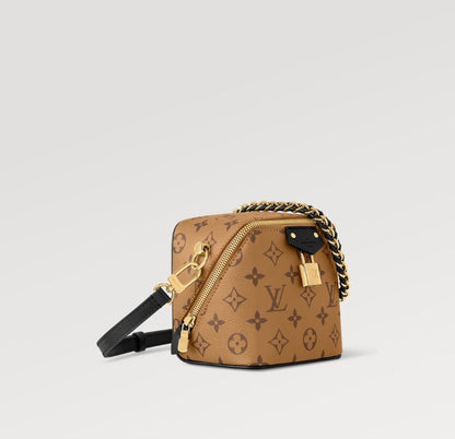 【レアな形が可愛い♪2色】Louis Vuitton ショルダーバッグ M47162 M47096