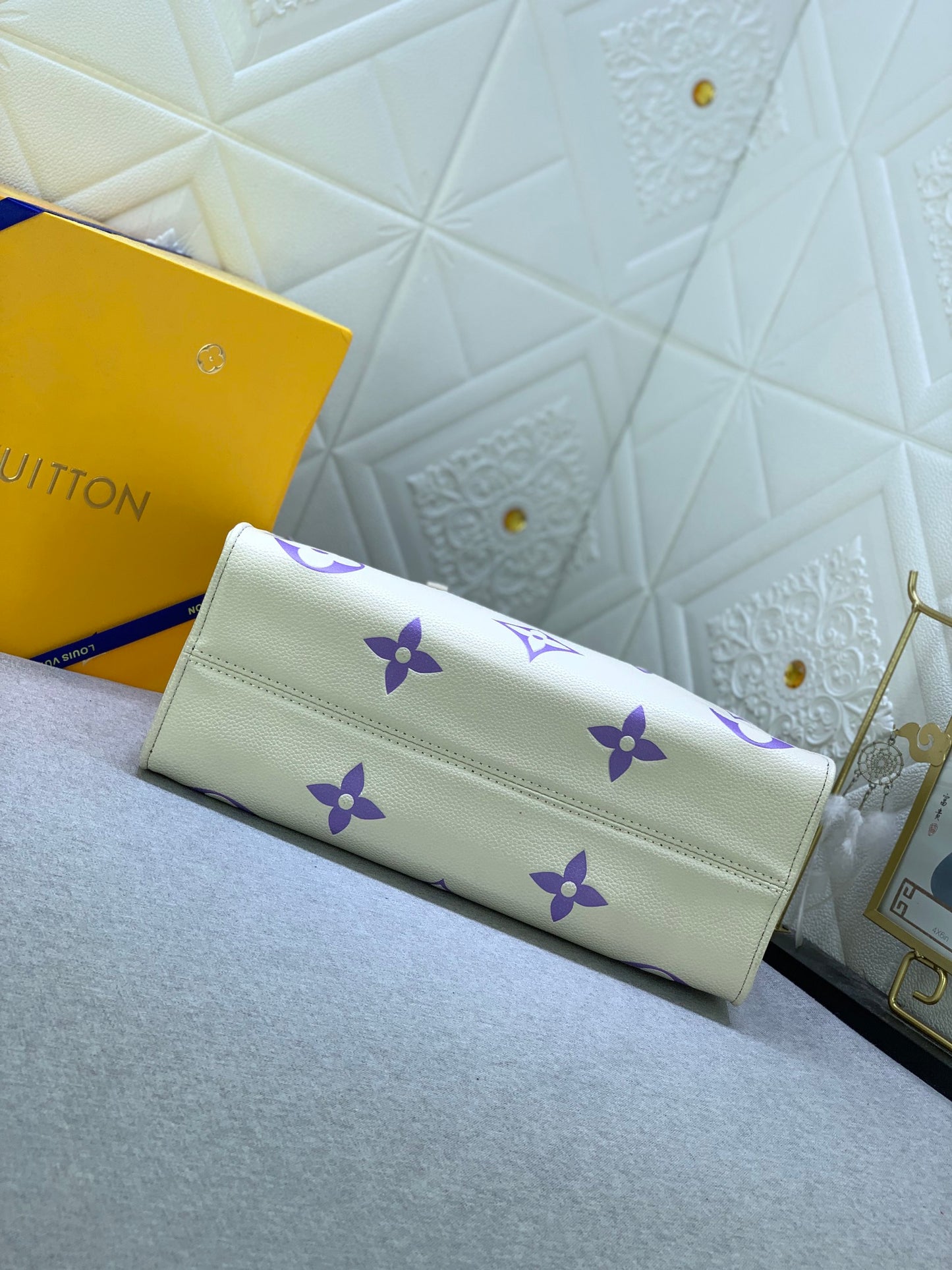 Louis Vuitton(ルイヴィトン) ONTHEGO ミディアム ハンドバッグ