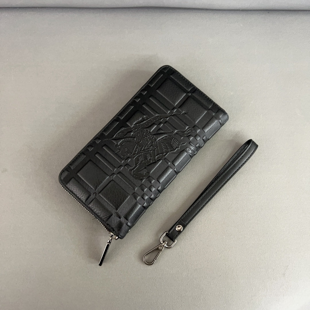 【BURBERRY 公式 旗艦店】 バーバリー クラッチバッグ 当日出荷 好評に付き再入荷！21*11CM