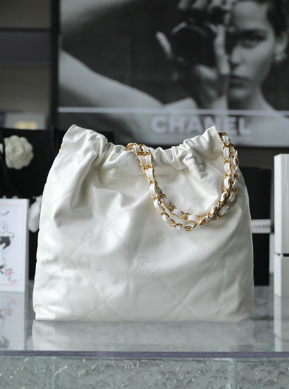 Chanel 22 Small
